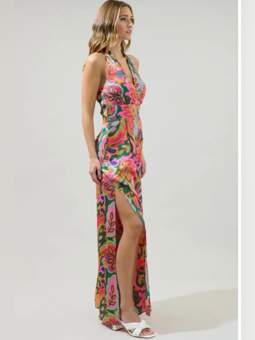 Sugarlips Pink & Green Floral Halter Wide-Leg Jumpsuit - Picture 2 of 15